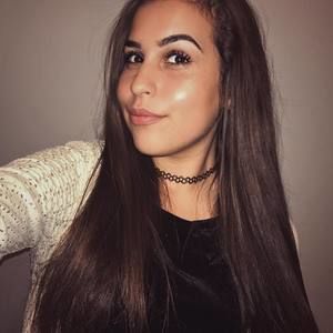 Meet your Posher, Arianna